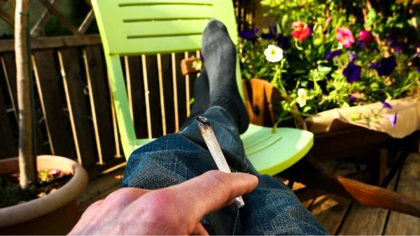 Although stuck at home for the majority of 2020, almost 40% of cannabis users have less than 10 hours of free time per week, according to the Brightfield Group.