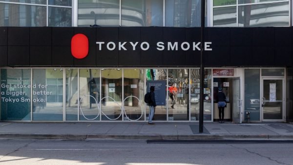 Canopy Growth Corporation is expanding its retail footprint, announcing the planned opening in January of nine new franchised retail stores across Ontario.