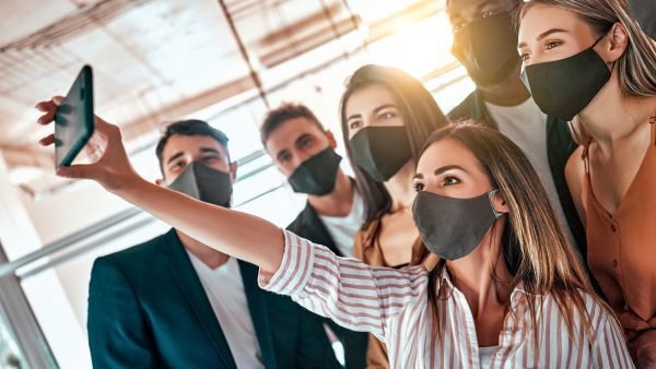 ﻿ Budtenders have a big job. Every day Canadian budtenders pair consumers with products that suit their needs & educate customers on safe and proper product use.