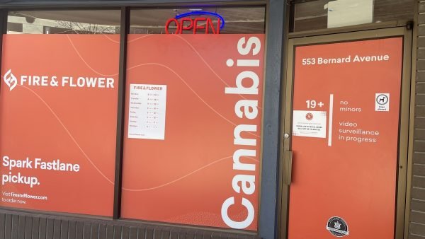 ﻿ A syndicate of stakeholders is opposing a proposed agreement between the cannabis retailer and its largest shareholder Alimentation Couche-Tard.