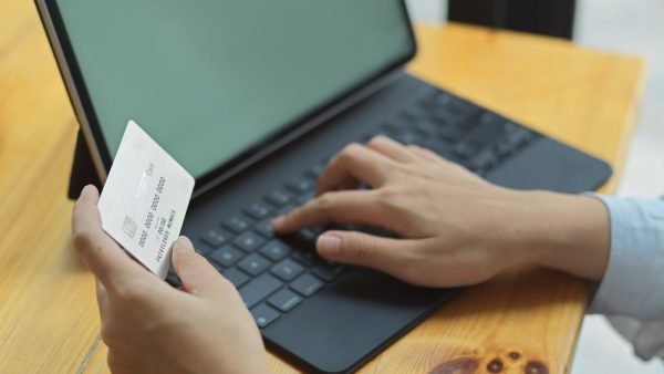 ﻿ Nelson City Council in BC has moved to decrease business licenses fees for recreational cannabis retail by over 90%.