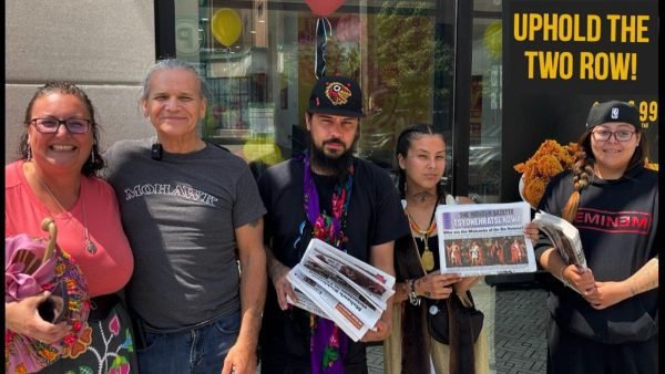 Tehanakarineh and supporters